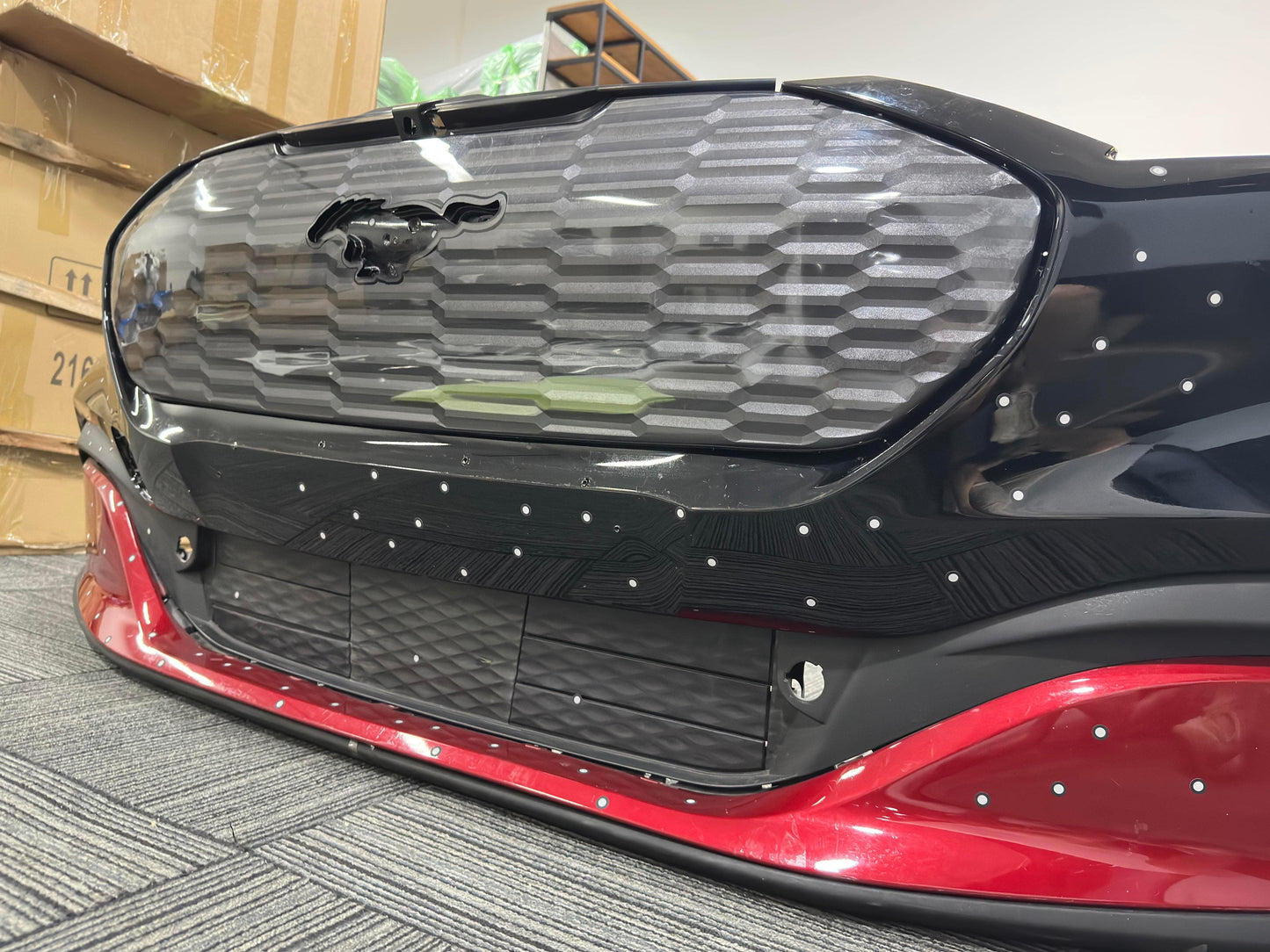 KIT NON-GT 3D GRILL with LIGH-UP PONIES