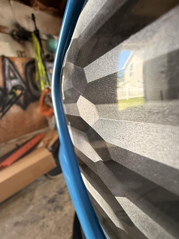 KIT NON-GT 3D GRILL with LIGH-UP PONIES