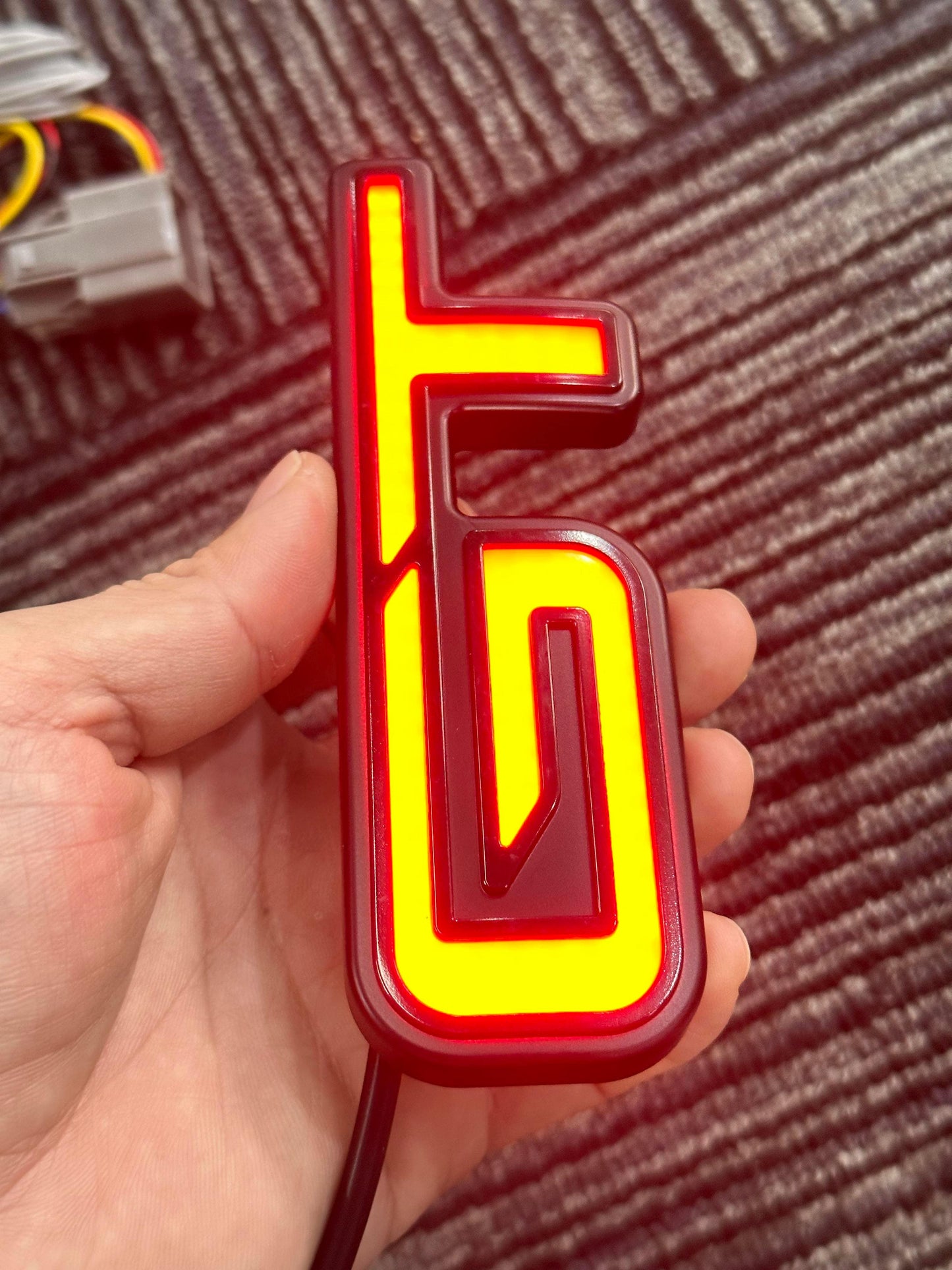 LIGHT-UP GT LOGO