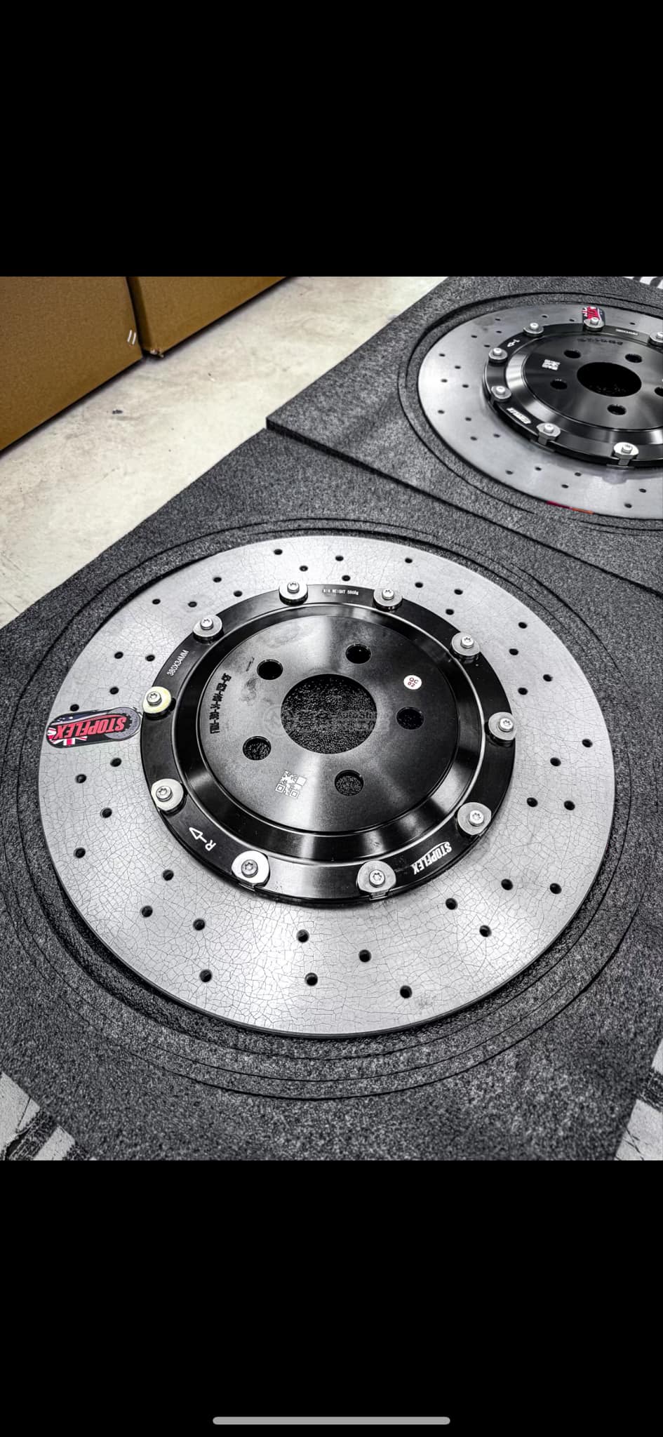 CARBON CERAMIC BREAK DISC ROTORS